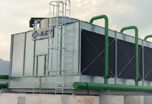 Buka Vs. Kinerja menara pendingin aliran silang tertutup